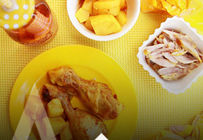 עוף ותפוחי אדמה צהובים