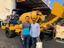 צ'יינה סיביל מתחדשת במערבל בטון נייד חדש.