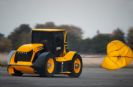 כך שברה JCB שיא גינס חדש.
