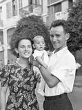 May 1940 Ilan, the first grandchild is born to Shlomo (Viktor) and Bat-Sheva