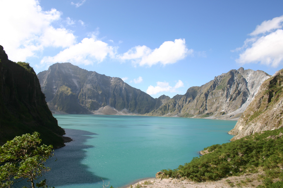 trekking and hiking tours to pinatubo – tour to th