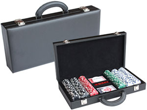 מזוודת עור 300 ג'יטונים