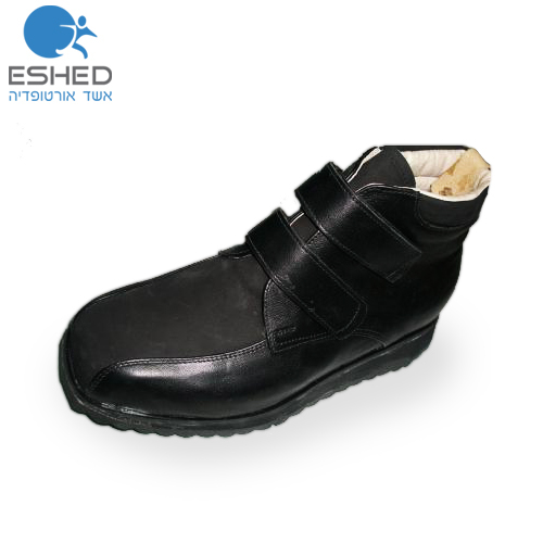 נעל גבוהה שחורה