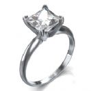 טבעת אירוסין "מור" מותאמת במיוחד ליהלום בצורת פרינסס.