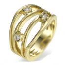 טבעת נישואין "4 טבעות" אשר מורכבת מ 4 טבעות בגימור מט, הטבעת משובצת ב 3 יהלומים עגולים במשקל כולל של כ- 0.12 קרט בצבע F וניקיון VS2.