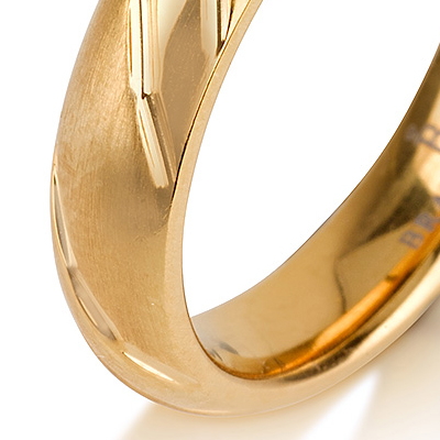 Titanium wedding bands - Rounded delicate 14k gold plated titanium ring with engraved trims brushed finishing - 4mm