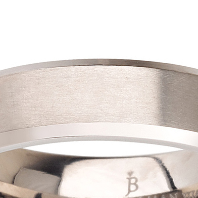 Titanium wedding bands - Brushed titanium ring with polished beveled edges - 5mm