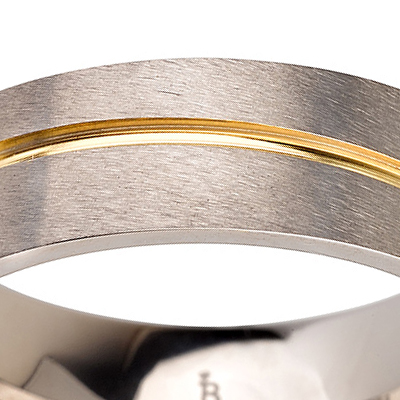 Titanium wedding bands - Brushed titanium ring with 14k gold plated inlay - 6mm