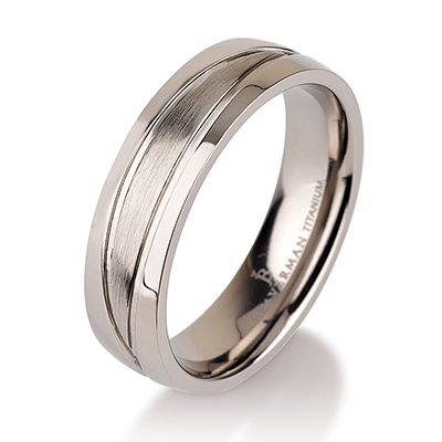 Titanium wedding bands - Brushed and engraved center titanium ring with polished sides - 6mm