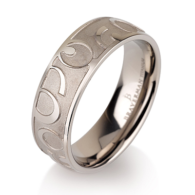 Titanium wedding bands - Hand engraved titanium ring - 7mm