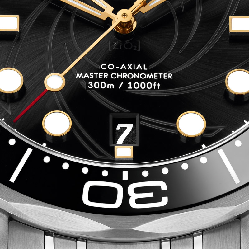 Omega Seamaster Diver 300M JAMES BOND