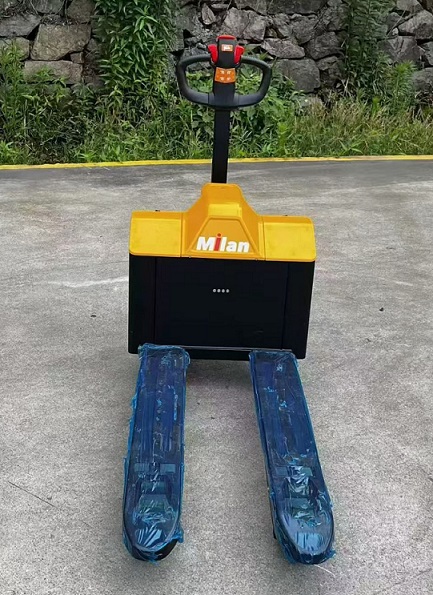 עגלת משטחים חשמלית 1.5 טון