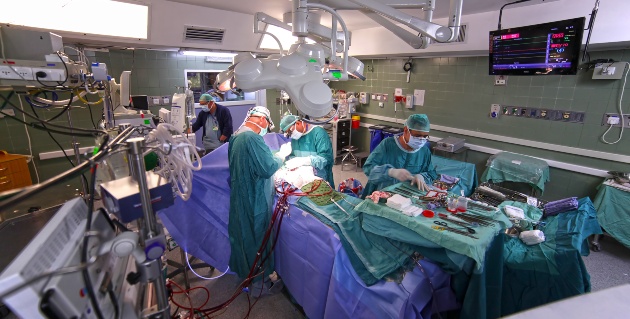 חדר הניתוח בניתוח הלבץ צילום אלי דדון מרכז רפואי כרמל