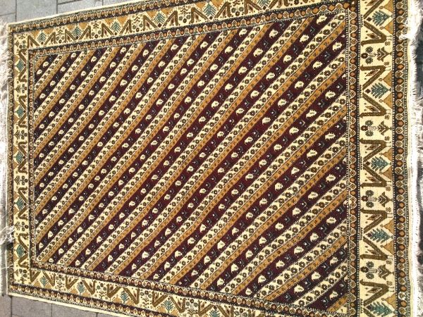 שטיח קבקזי איכותי דוגמה פסים אלכסון