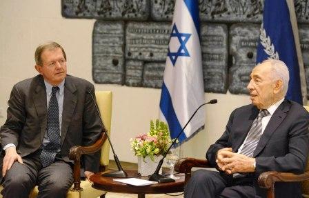 שמעון פרס ואורח משבדיה