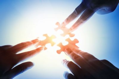 פורץ מנעולים בלהבים