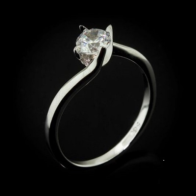 טבעת אירוסין זולה - Simple twist