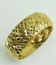 טבעת נישואין זהב 14K מקומר עם חריטת יהלום (4005)