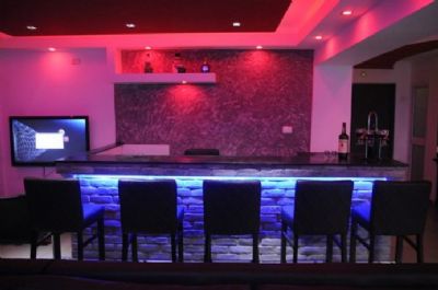 איסט לופט - בר אלכוהול מעוצב