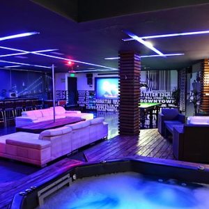 ג'קוזי ספא ומתחם ריקודים - סוויט לופט