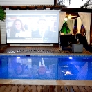 בריכת שחייה חיצונית - לופט שדה יצחק