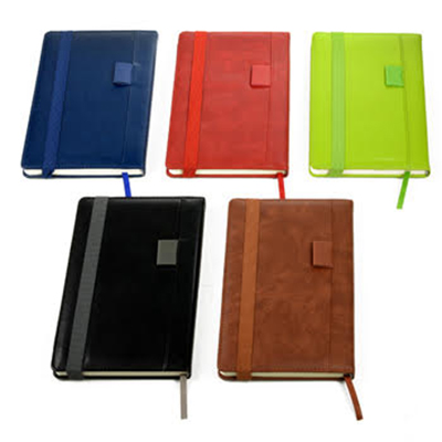 B4028 - מחברת A5 עם סגר גומייה