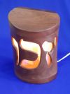 אבוקת זיכרון חשמלית מרצדת מקליפת אקליפטוס
