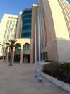היכל בתי המשפט באר שבע הסרת תורן קיים והתקנת תורן פלדה קוני בגובה 6 מטר בכניסה הצפונית