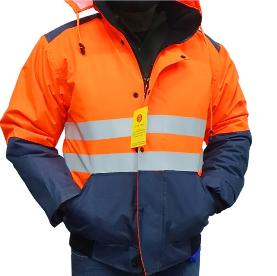 מעיל מרופד עם פסים מחזירי אור