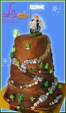 עוגת חתונה מיוחדת - עוגת הר עם שבילי אופניים - הציפוי הוא בצק שוקולד
