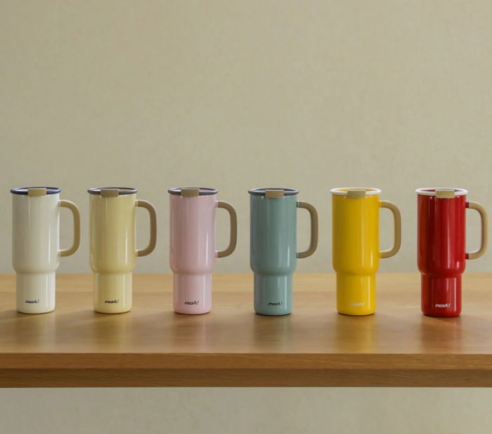 כוס תרמית לאטה עם קש קופץ וידית 820 מ"ל