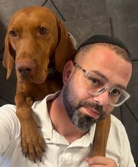 טל יואל - כלבנות טיפולית