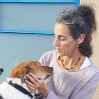 ניצן ישראלי מירוז - מטפלת בעזרת בעלי חיים ואומנות
