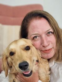 רונית אורן - עו"ס קלינית וטיפול בעזרת בע"ח