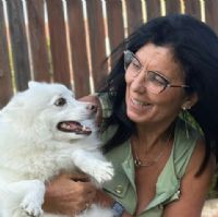 רינת בנדיקט – מטפלת רגשית בסיוע בעלי חיים לילדים ו