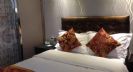 Yi Jia Ming Ren Hotel