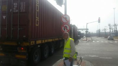 סקר משאיות בשער הנמל
