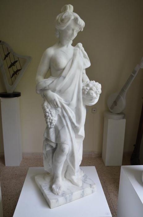 Clara Abramovich - Sculpture