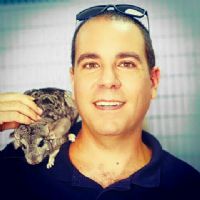 שוקי קרן - מטפל בעזרת בעלי חיים, שפלה, מטפלים