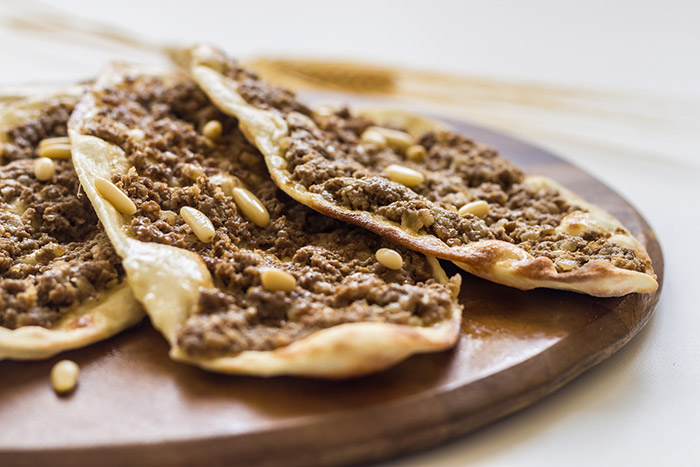 דוכן לחמה בעג'ין