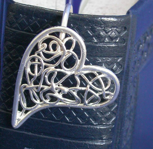 סימניה מכל הלב