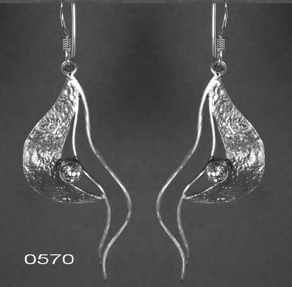 עגיל  כסף ריתמי