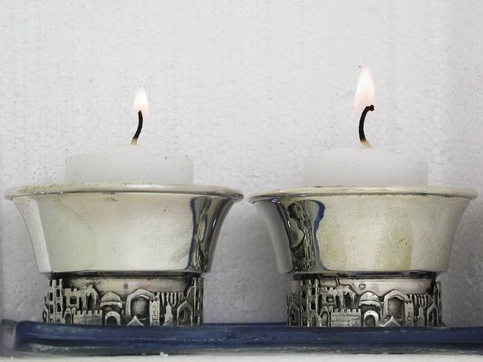 פמוטי נהורא