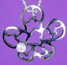 תליון פרח קמור+פנינה