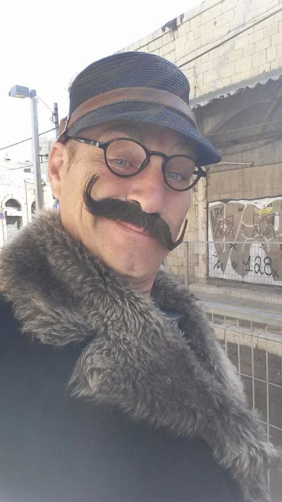 ארז דיין - מדריך תיאטרלי