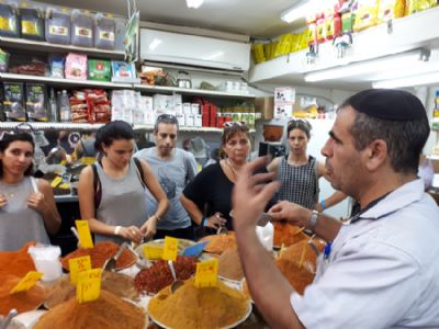שוק הפשפשים: "סיור קולינרי בשוק הפשפשים יפו - אוכל